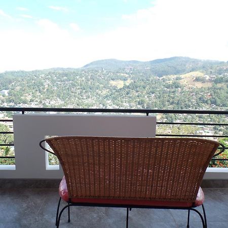 Kandyan Bluestar Villa Εξωτερικό φωτογραφία